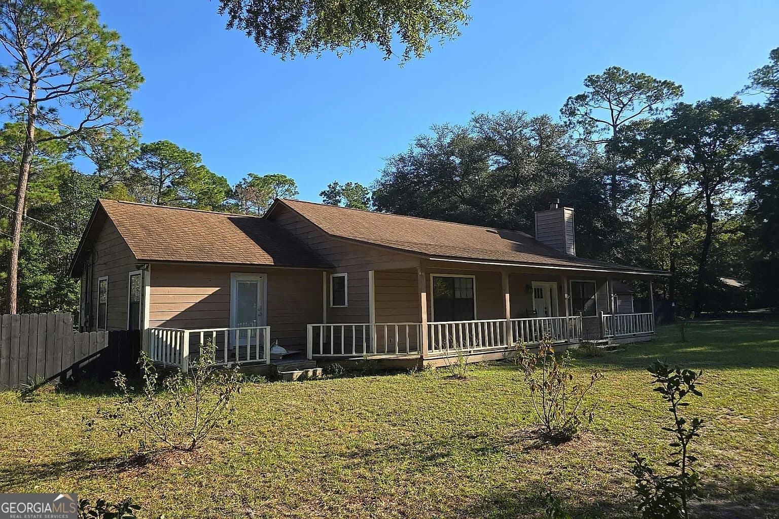 3 bedroom, 2 bathroom, 1,926 sq ft single family residence for sale at 5020 Riverwood Road, Tallahassee, FL 32303 — photo 3