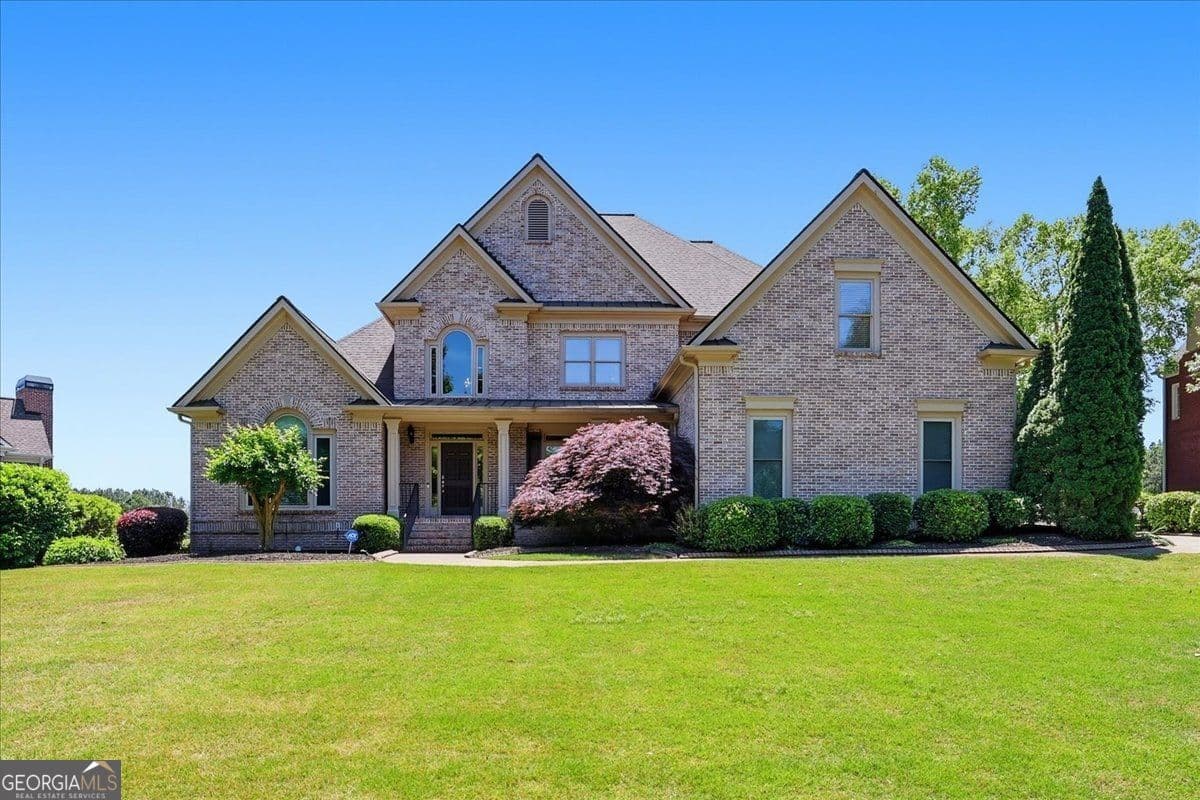 5 bedroom, 4.5 bathroom, 7,032 sq ft single family residence sold at 1015 Windermere Crossing, Cumming, GA 30041