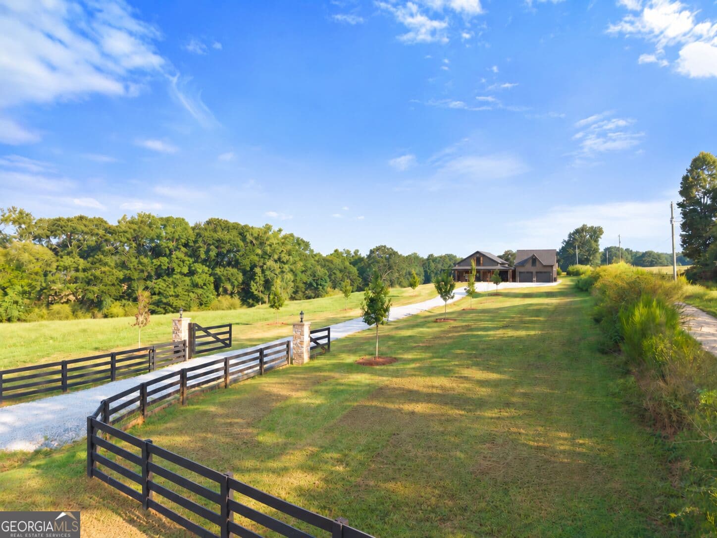 3 bedroom, 3.5 bathroom, 5,985 sq ft single family residence for sale at 241 Oscar Rucker Road, Homer, GA 30547 — photo 2
