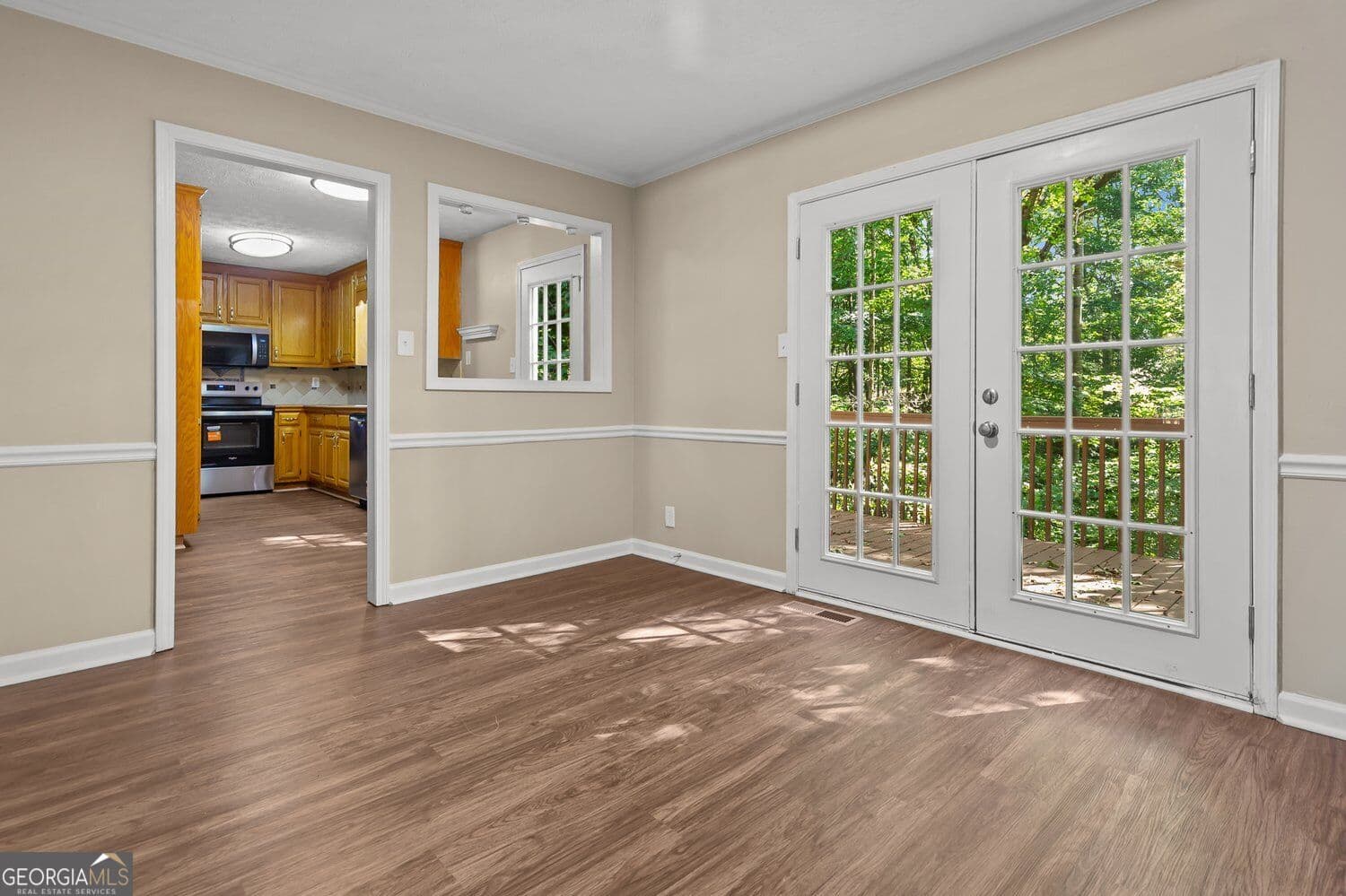3 bedroom, 2.5 bathroom, 1,574 sq ft single family residence for sale at 424 Spring Falls Drive, Lawrenceville, GA 30045 — photo 7