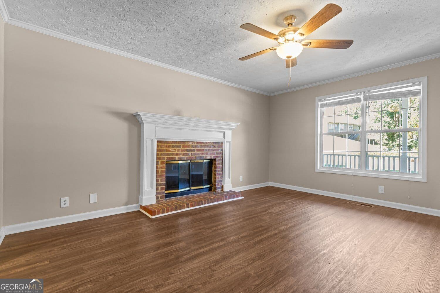 3 bedroom, 2.5 bathroom, 1,574 sq ft single family residence for sale at 424 Spring Falls Drive, Lawrenceville, GA 30045 — photo 4