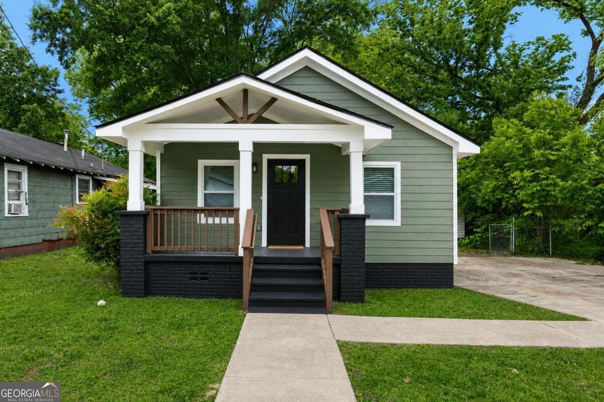 3 bedroom, 2 bathroom, 1,104 sq ft single family residence sold at 508 Branham Avenue, Rome, GA 30161