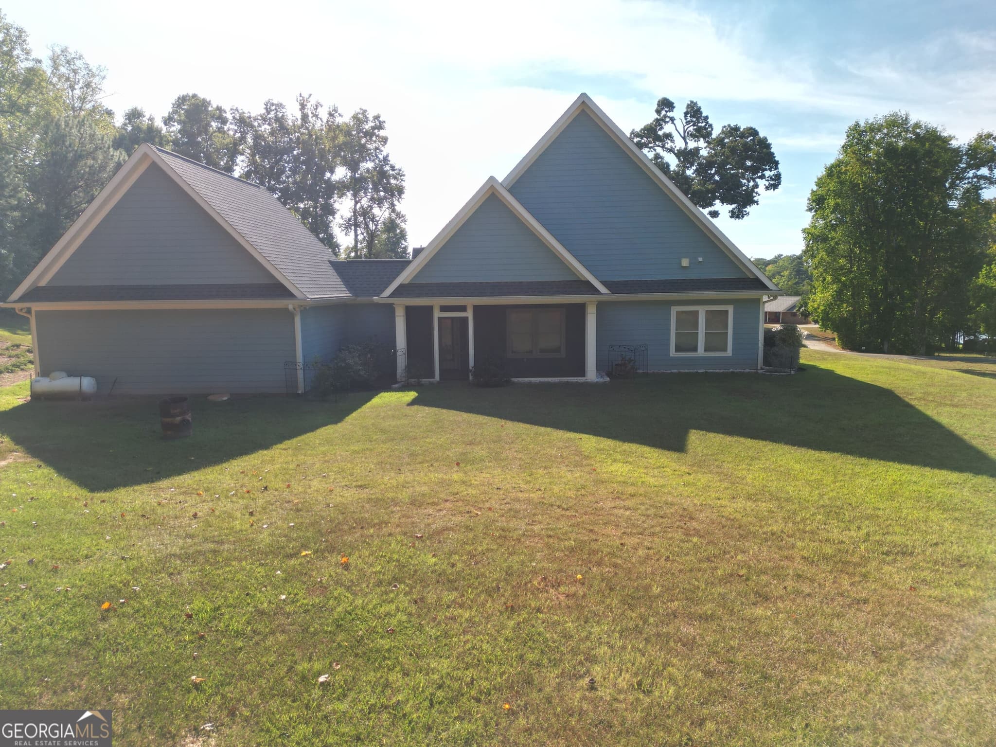 3 bedroom, 2.5 bathroom, 2,060 sq ft single family residence for sale at 340 Thomas Drive, Eatonton, GA 31024 — photo 7