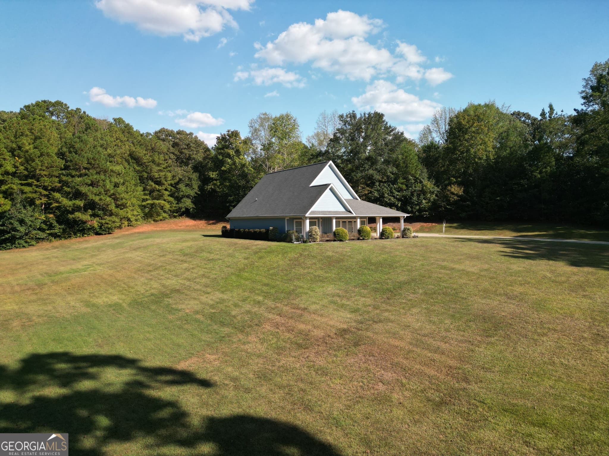 3 bedroom, 2.5 bathroom, 2,060 sq ft single family residence for sale at 340 Thomas Drive, Eatonton, GA 31024 — photo 10