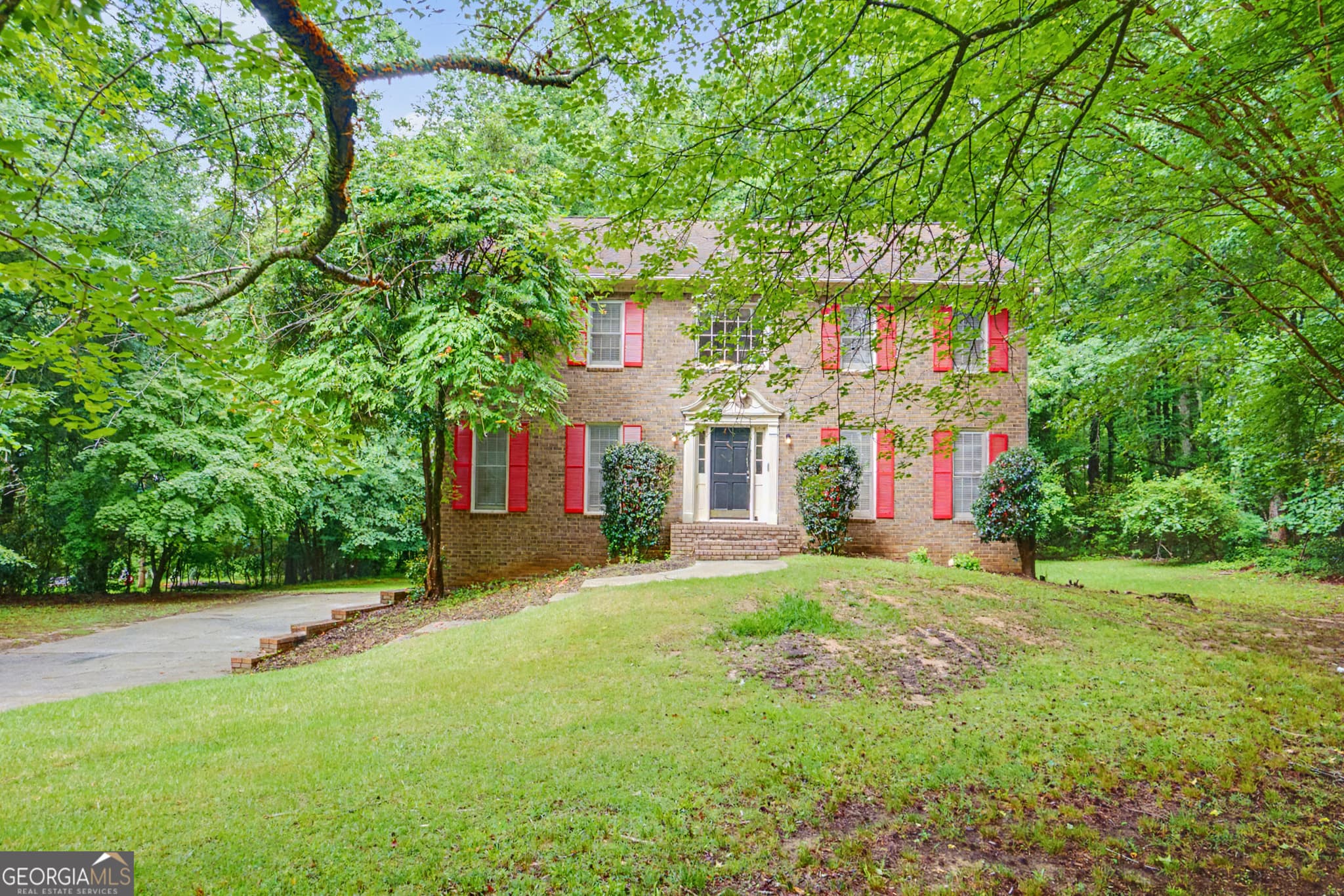 4 bedroom, 2.5 bathroom, 4,064 sq ft single family residence sold at 140 Mill Wood Lane, Fayetteville, GA 30214