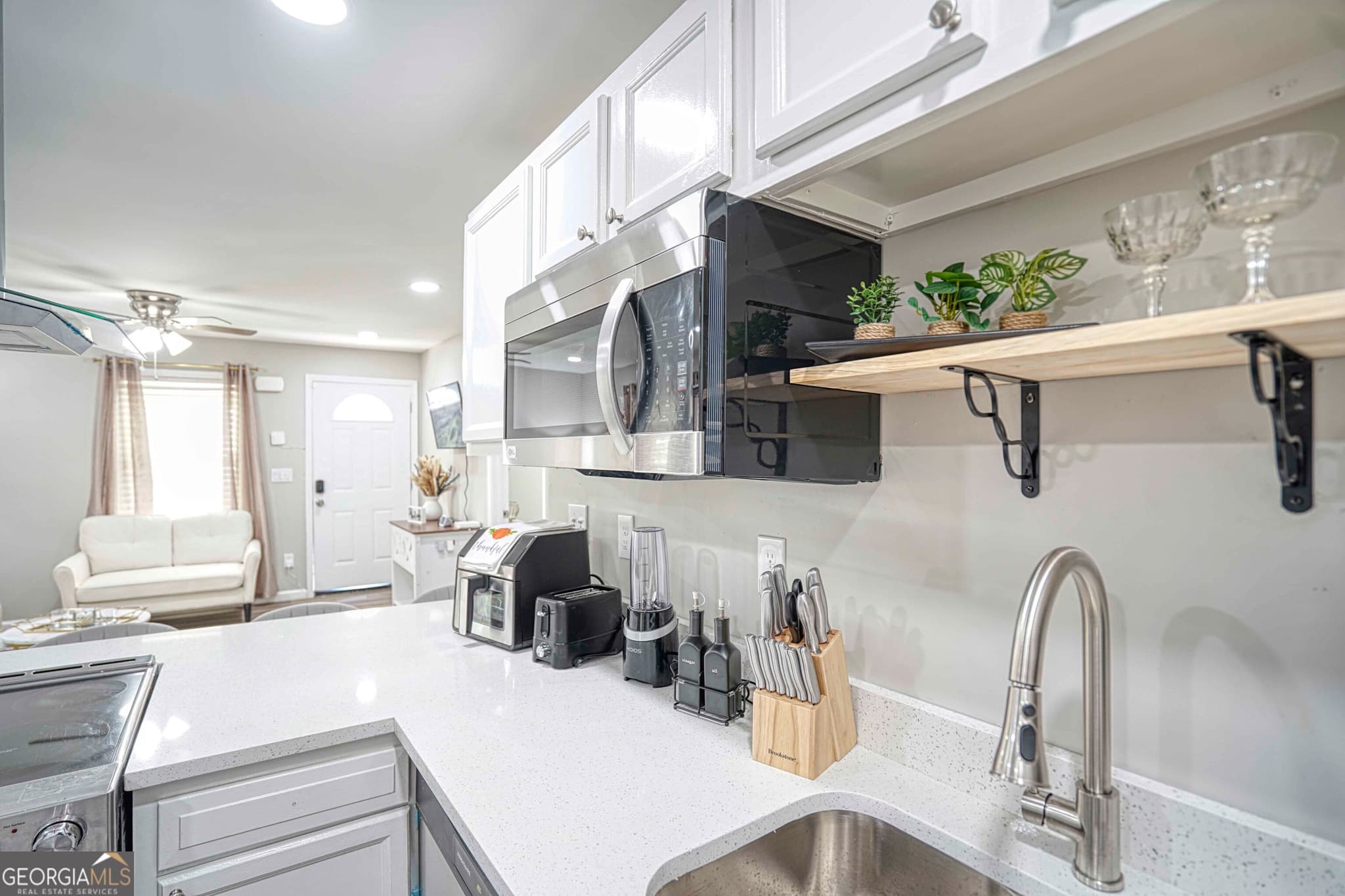 3 bedroom, 2 bathroom, 1,250 sq ft single family residence for rent at 1827 Dunlap Avenue, East Point, GA 30344 for $2,500 a month — photo 9