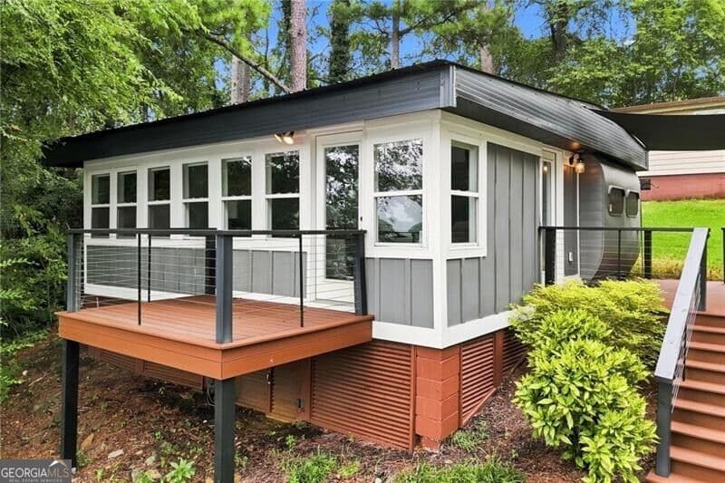1 bedroom, 1 bathroom, 488 sq ft single family residence for sale at 24 Allatoona Landing cabin 7, Cartersville, GA 30121 — photo 1 of 14