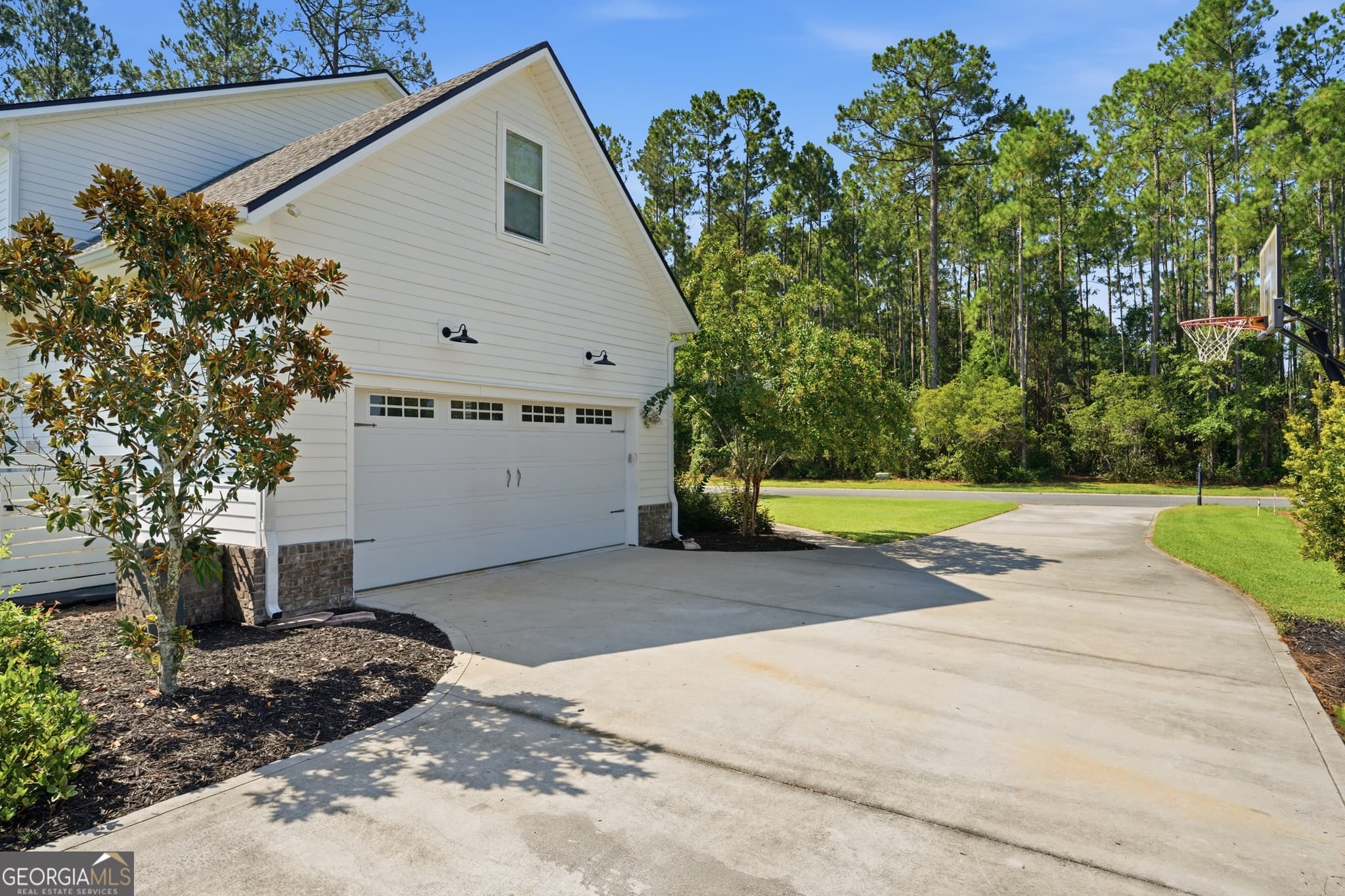 5 bedroom, 5 bathroom, 3,730 sq ft single family residence for sale at 1023 Greenwillow Drive, St. Marys, GA 31558 — photo 5