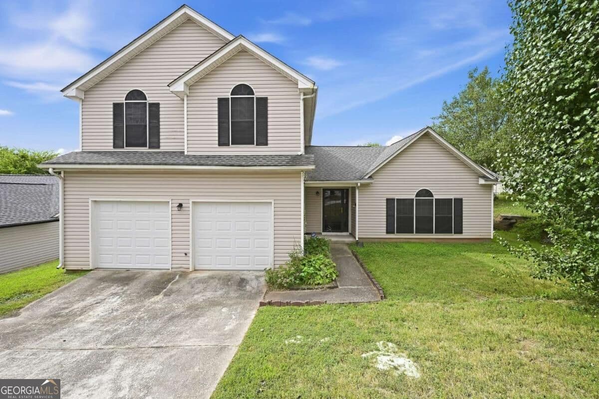 3 bedroom, 2.5 bathroom single family residence for rent at 2079 Sugar Creek Fal Court, Atlanta, GA 30316 for $2,135 a month — photo 1 of 17