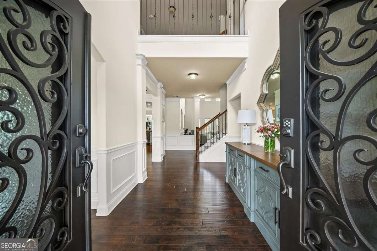 6 bedroom, 5 bathroom, 6,134 sq ft single family residence for sale at 2638 Cashel Lane, Powder Springs, GA 30127 — photo 4