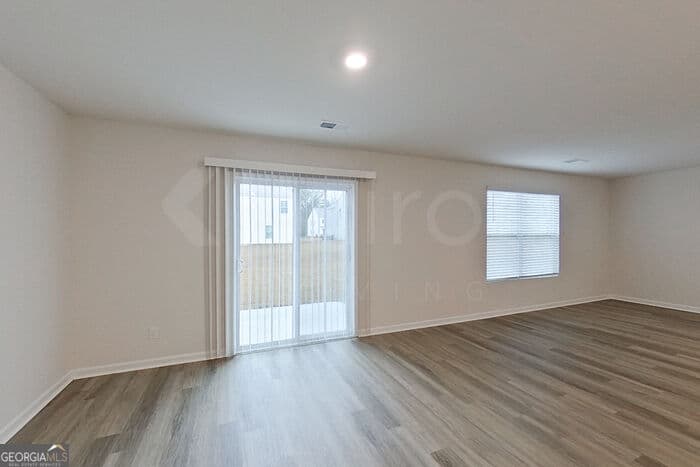 4 bedroom, 2.5 bathroom, 1,927 sq ft single family residence for rent at 121 Overstreet Way, Springfield, GA 31329 for $2,075 a month — photo 2