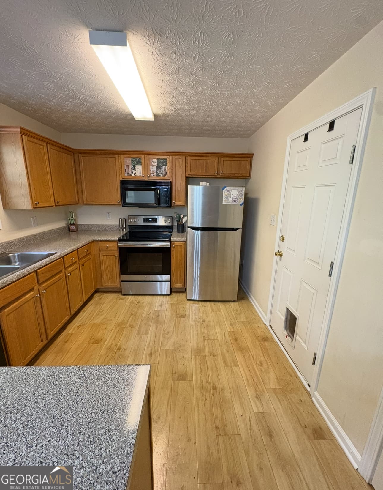 3 bedroom, 2 bathroom, 1,140 sq ft single family residence for sale at 74 Canterbury Drive, Grantville, GA 30220 — photo 5