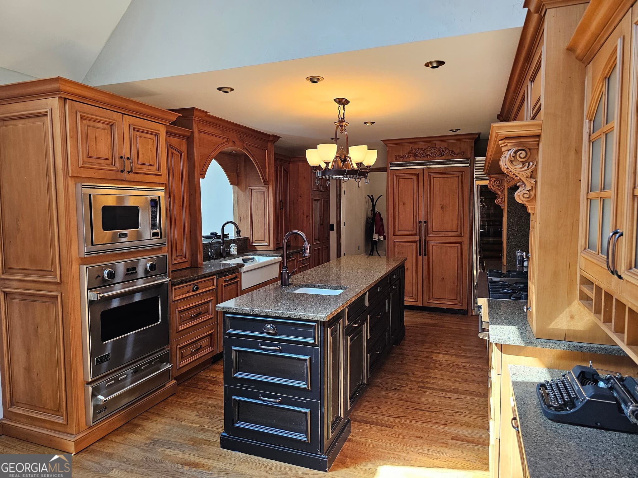 5 bedroom, 4.5 bathroom, 5,439 sq ft single family residence for sale at 4510 N Slope Circle, Marietta, GA 30066 — photo 9