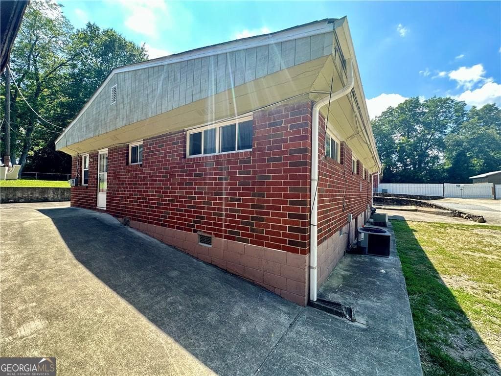 multi family,duplex for sale at 718 Hill Street, Forest Park, GA 30297 — photo 7