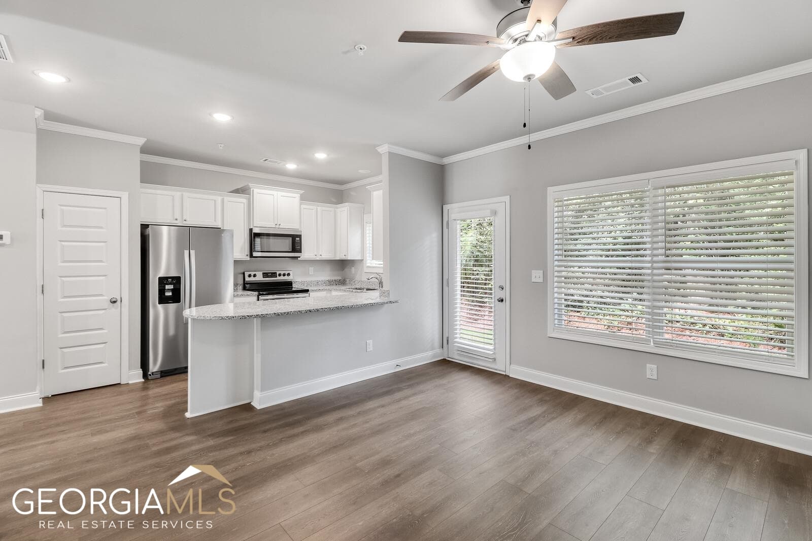 3 bedroom, 2.5 bathroom, 1,300 sq ft single family residence for rent at 15 Sprayberry Road 2, Newnan, GA 30263 for $1,750 a month — photo 10