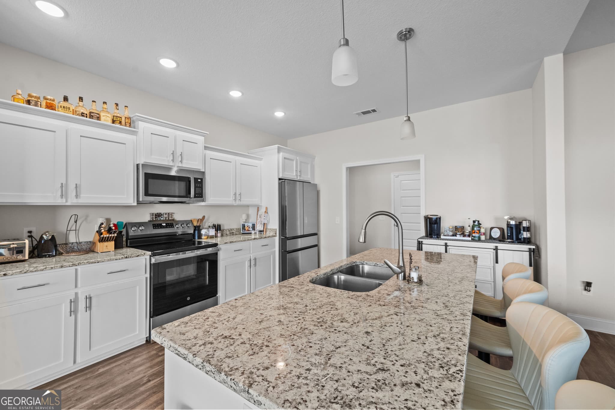 4 bedroom, 2 bathroom, 1,913 sq ft single family residence for sale at 528 Doyle Lane, Statesboro, GA 30458 — photo 7