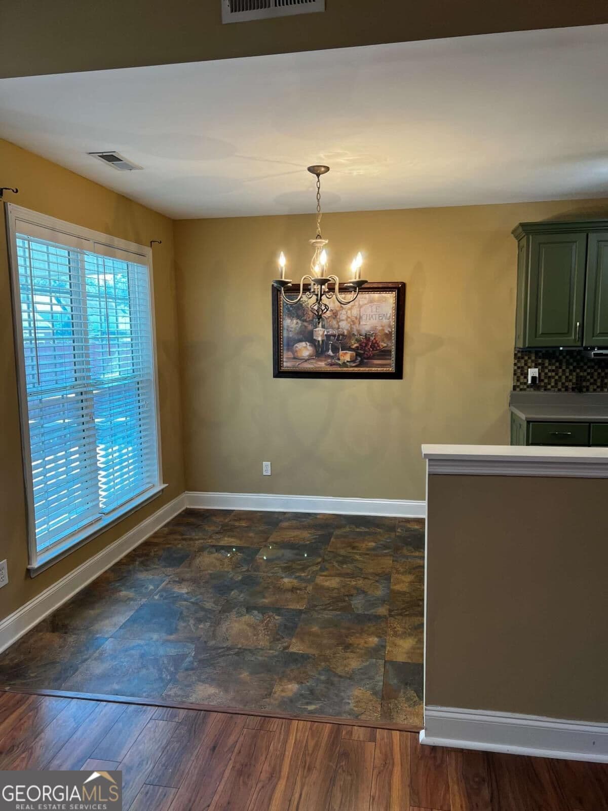 3 bedroom, 2 bathroom single family residence for sale at 601 Riverside Drive, Calhoun, GA 30701 — photo 6