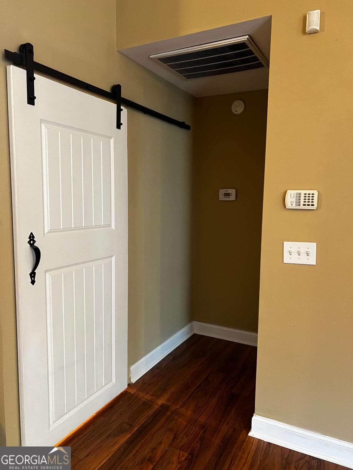 3 bedroom, 2 bathroom single family residence for sale at 601 Riverside Drive, Calhoun, GA 30701 — photo 5