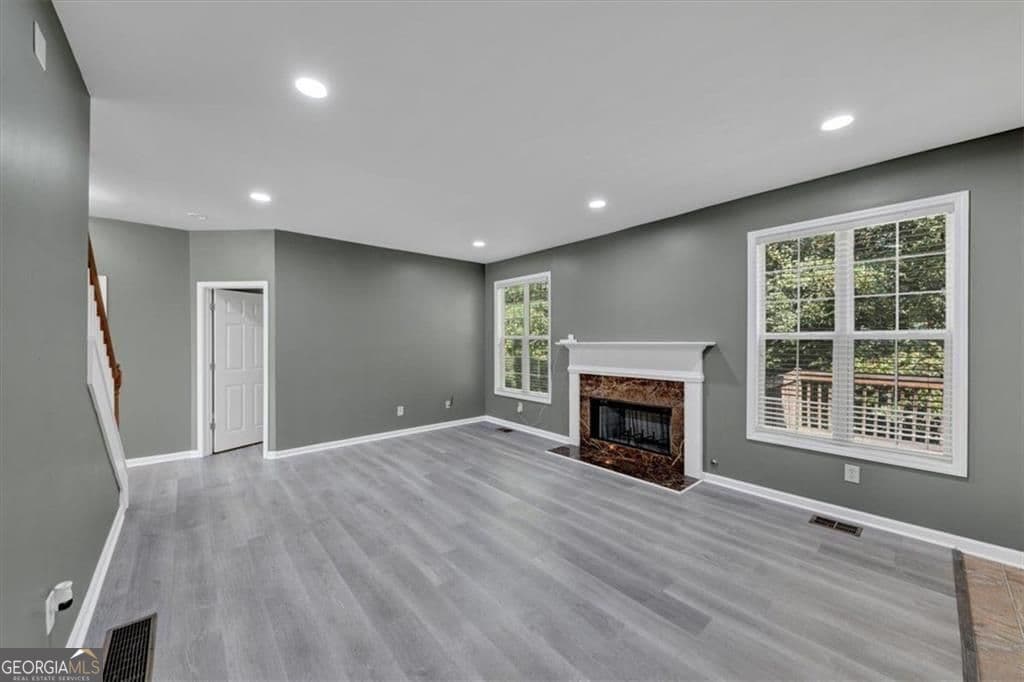 4 bedroom, 3 bathroom, 3,702 sq ft single family residence for sale at 5218 Brown Leaf Trail, Powder Springs, GA 30127 — photo 9