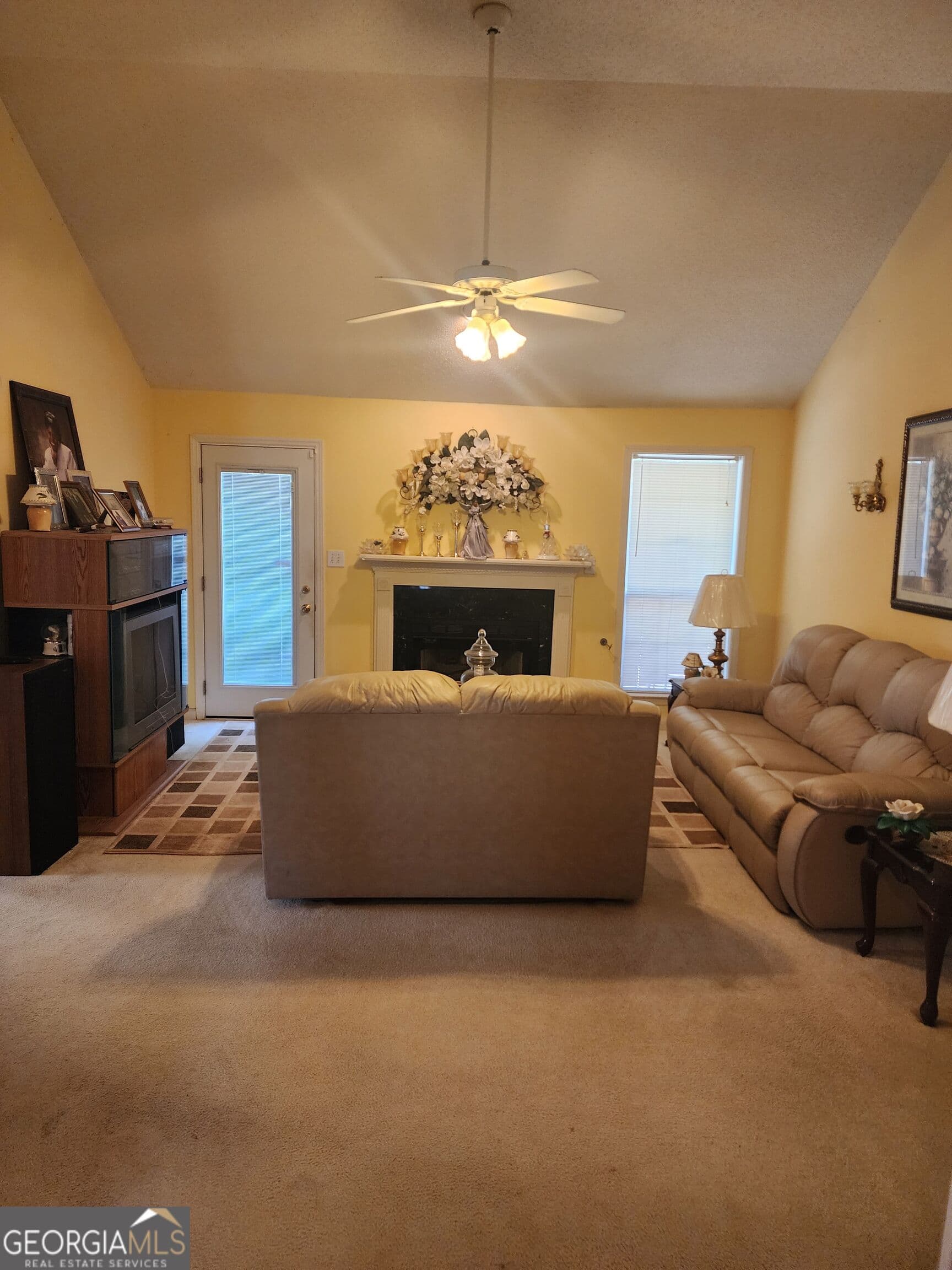 3 bedroom, 2 bathroom, 1,412 sq ft single family residence for sale at 125 Crest Mont Drive, Macon, GA 31206 — photo 6