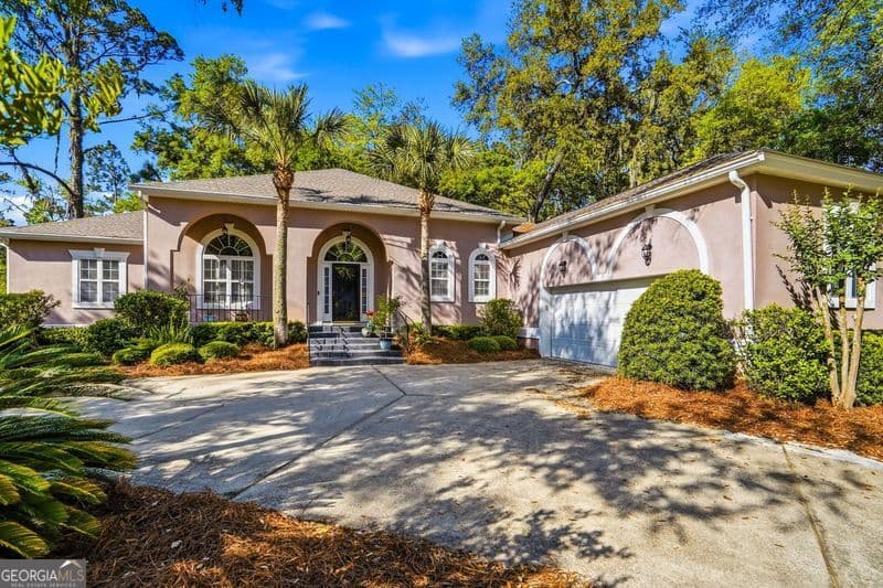 3 bedroom, 2.5 bathroom, 2,196 sq ft single family residence for sale at 704 Dungeness, St. Simons, GA 31522 — photo 2