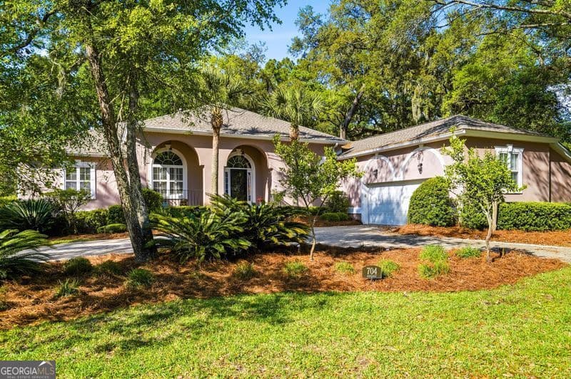 3 bedroom, 2.5 bathroom, 2,196 sq ft single family residence for sale at 704 Dungeness, St. Simons, GA 31522 — photo 1 of 43