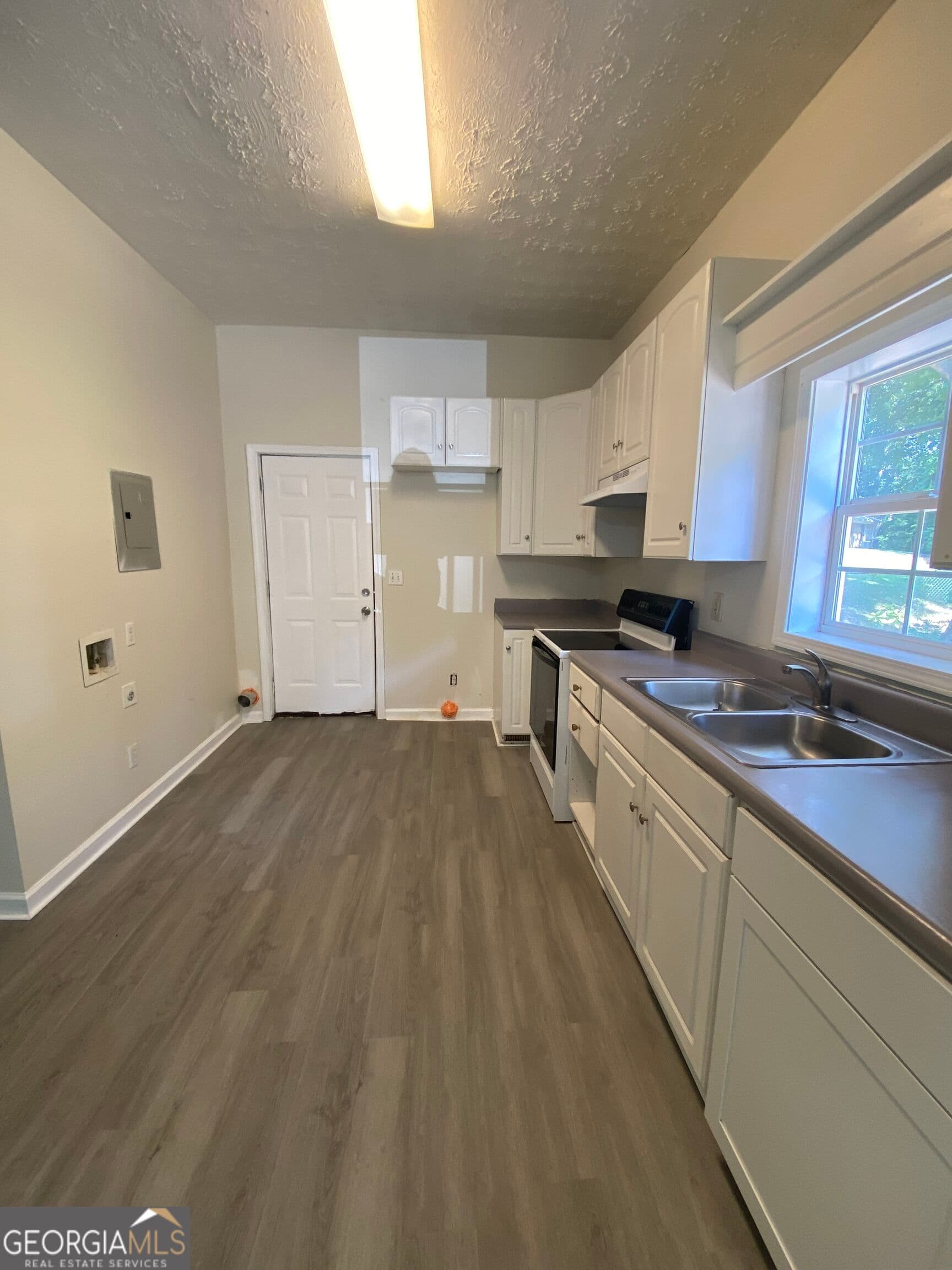 2 bedroom, 1 bathroom, 750 sq ft duplex for rent at 125 Hubbard Street B, Monroe, GA 30655 for $1,400 a month — photo 6