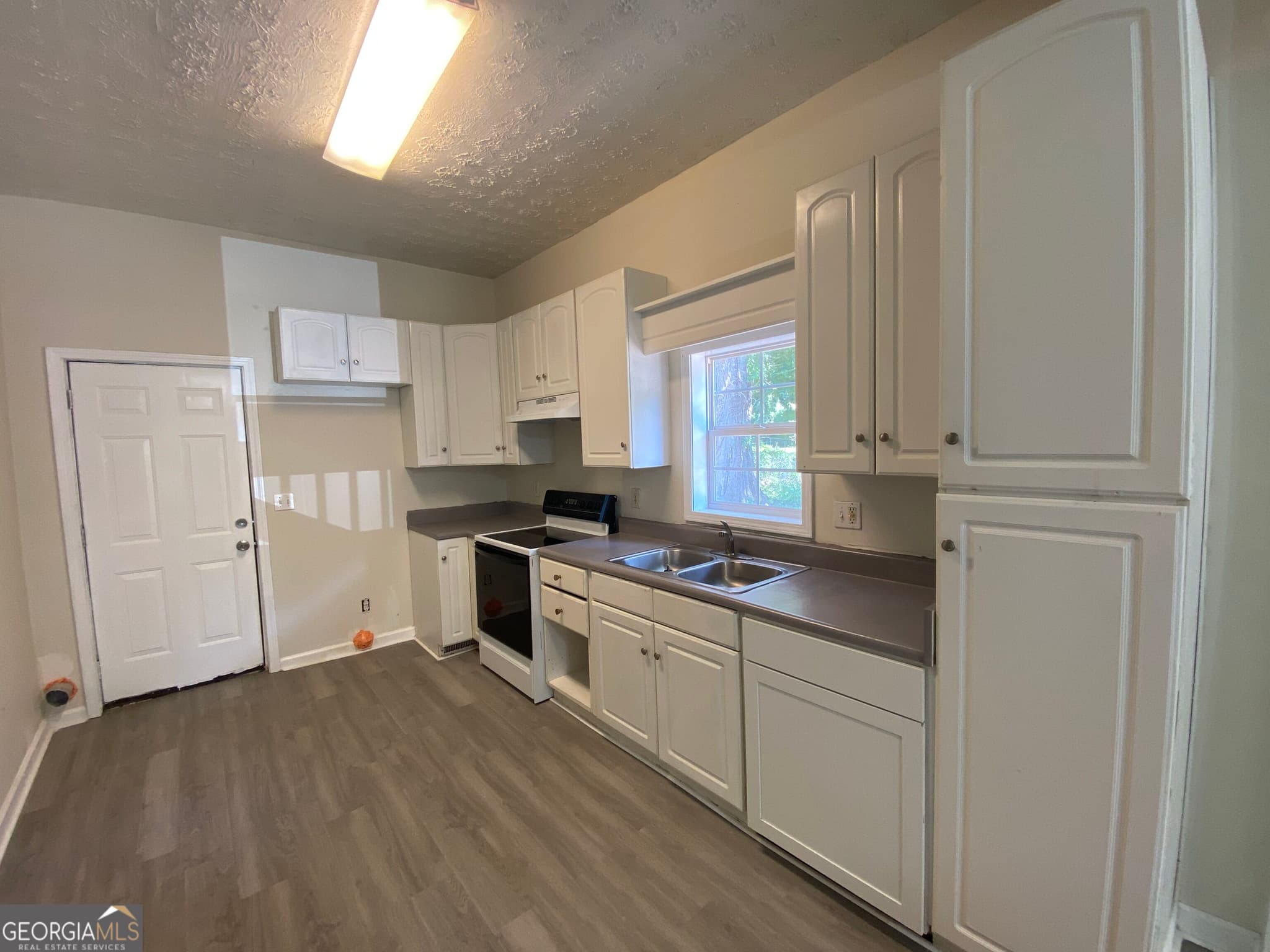 2 bedroom, 1 bathroom, 750 sq ft duplex for rent at 125 Hubbard Street B, Monroe, GA 30655 for $1,400 a month — photo 5