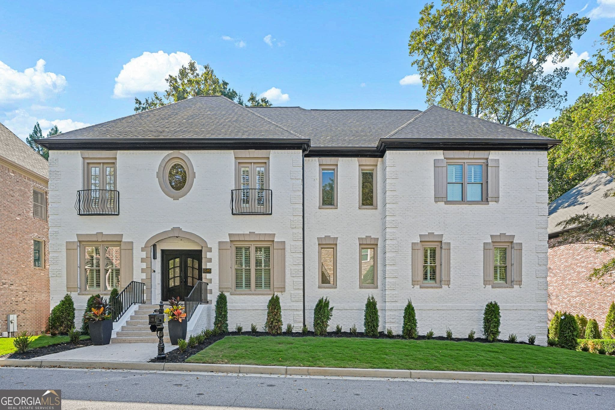 5 bedroom, 5.5 bathroom, 5,295 sq ft single family residence for sale at 1240 Brookhaven Hideway Court, Atlanta, GA 30319 — photo 2