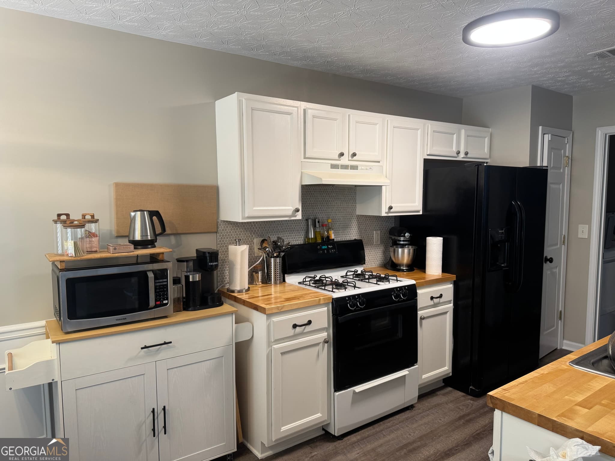2 bedroom, 2.5 bathroom, 3,628 sq ft townhouse for rent at 1922 Manhattan Parkway, Decatur, GA 30035 for $2,000 a month — photo 2