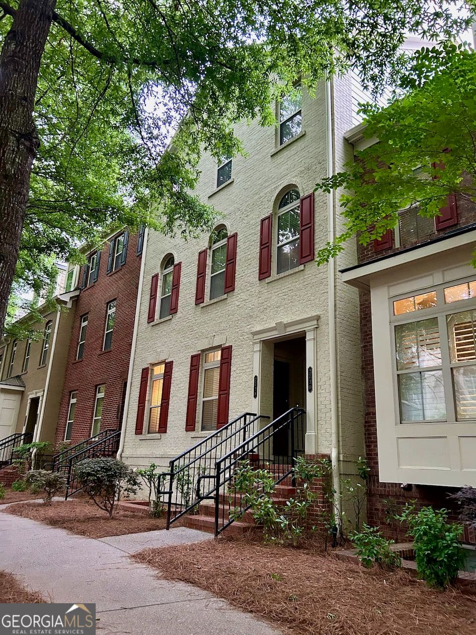 2 bedroom, 2 bathroom, 1,400 sq ft condominium sold at 2728 Wander Lane, Alpharetta, GA 30022