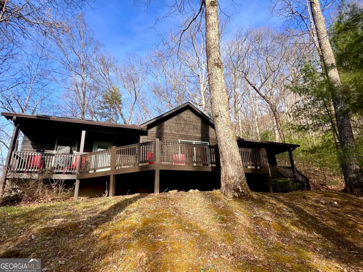 2 bedroom, 2 bathroom, 1,206 sq ft cabin,single family residence for sale at 403 Barefoot Rise 49, Hiawassee, GA 30546 — photo 1 of 33