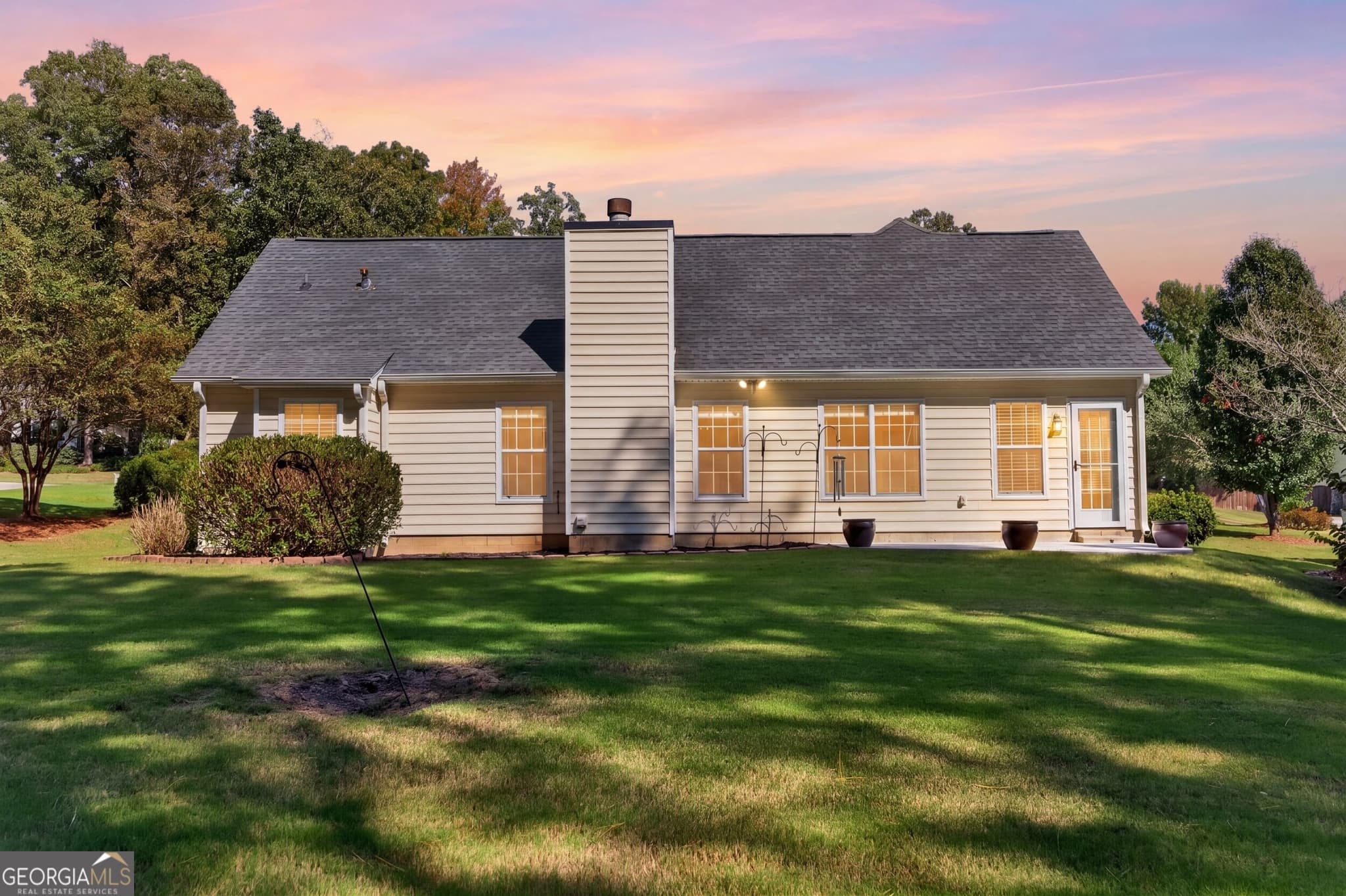 3 bedroom, 2 bathroom, 1,582 sq ft single family residence for sale at 1855 Snow Hill Court, Lawrenceville, GA 30045 — photo 2