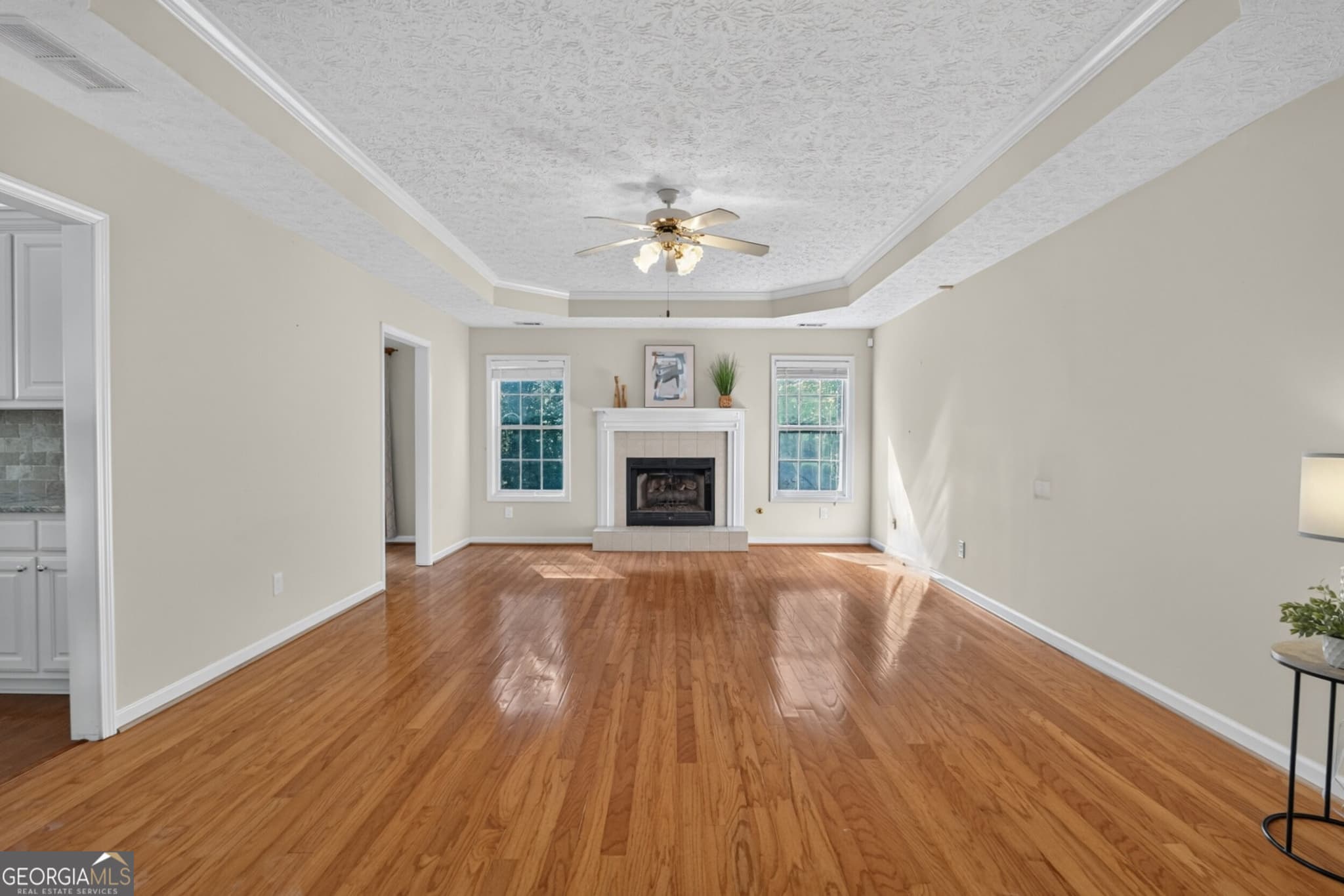 3 bedroom, 2 bathroom, 1,582 sq ft single family residence for sale at 1855 Snow Hill Court, Lawrenceville, GA 30045 — photo 3