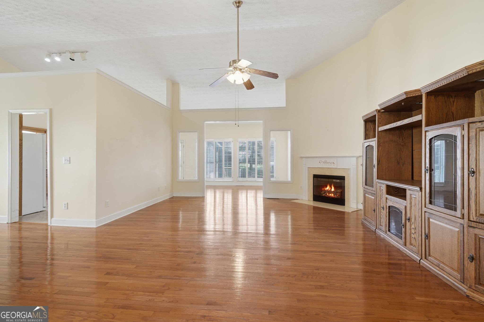 4 bedroom, 3 bathroom, 3,306 sq ft single family residence for sale at 1485 Keystone Drive, Suwanee, GA 30024 — photo 7