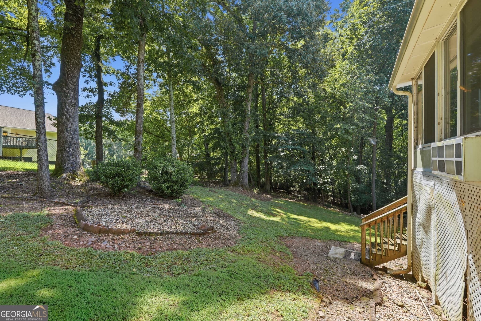 4 bedroom, 3 bathroom, 3,306 sq ft single family residence for sale at 1485 Keystone Drive, Suwanee, GA 30024 — photo 3