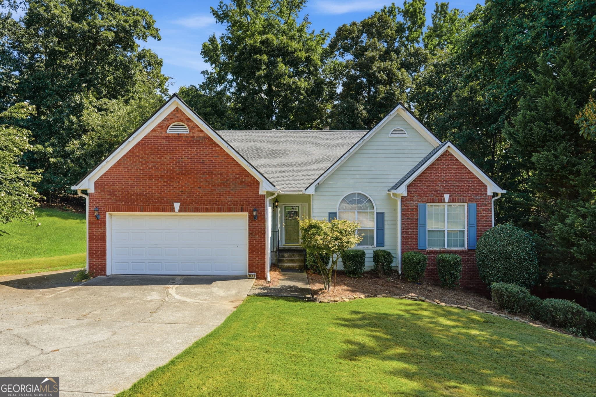 4 bedroom, 3 bathroom, 3,306 sq ft single family residence for sale at 1485 Keystone Drive, Suwanee, GA 30024 — photo 1 of 26