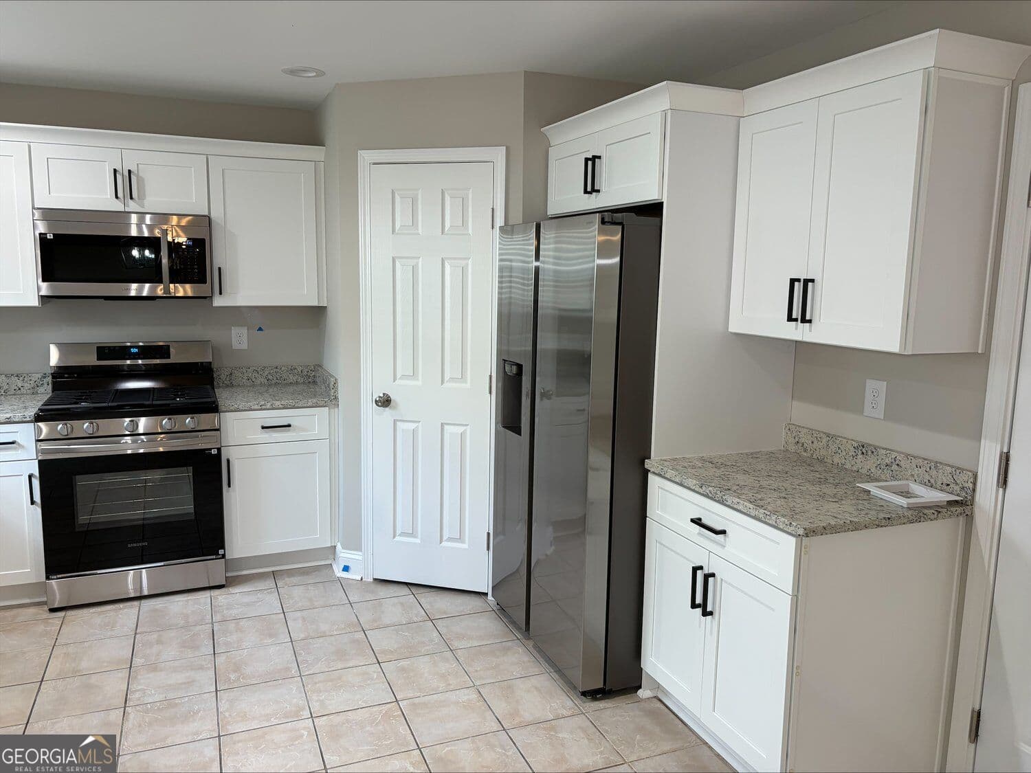 4 bedroom, 3 bathroom, 2,753 sq ft single family residence for sale at 144 River Pass Court, Dacula, GA 30019 — photo 9