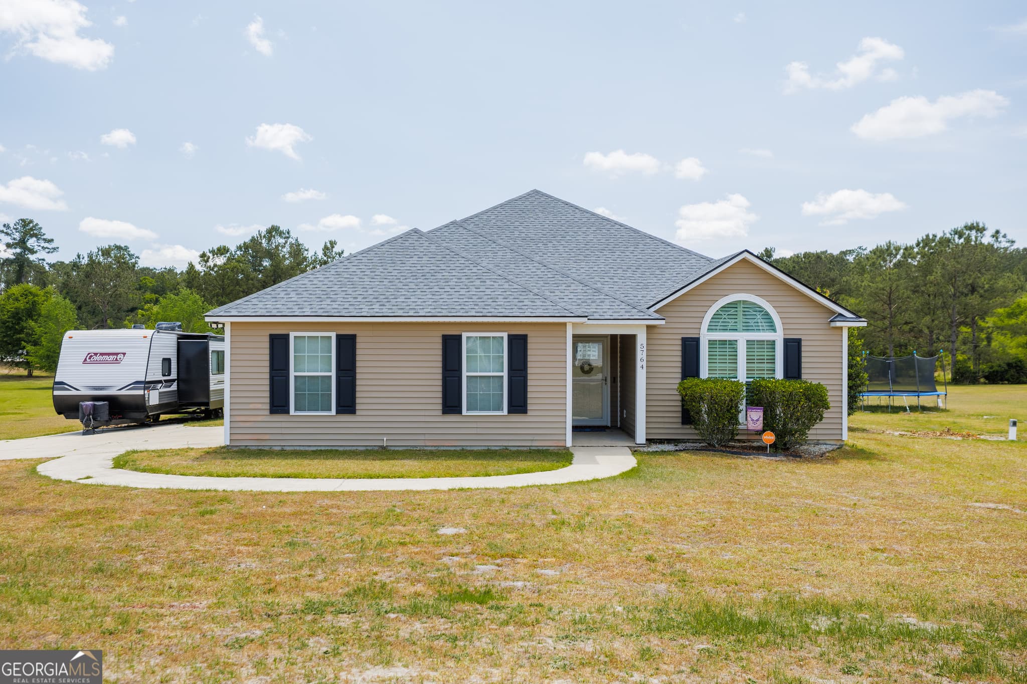 4 bedroom, 2.5 bathroom, 1,710 sq ft single family residence sold at 5764 Emily Lane, Hahira, GA 31632