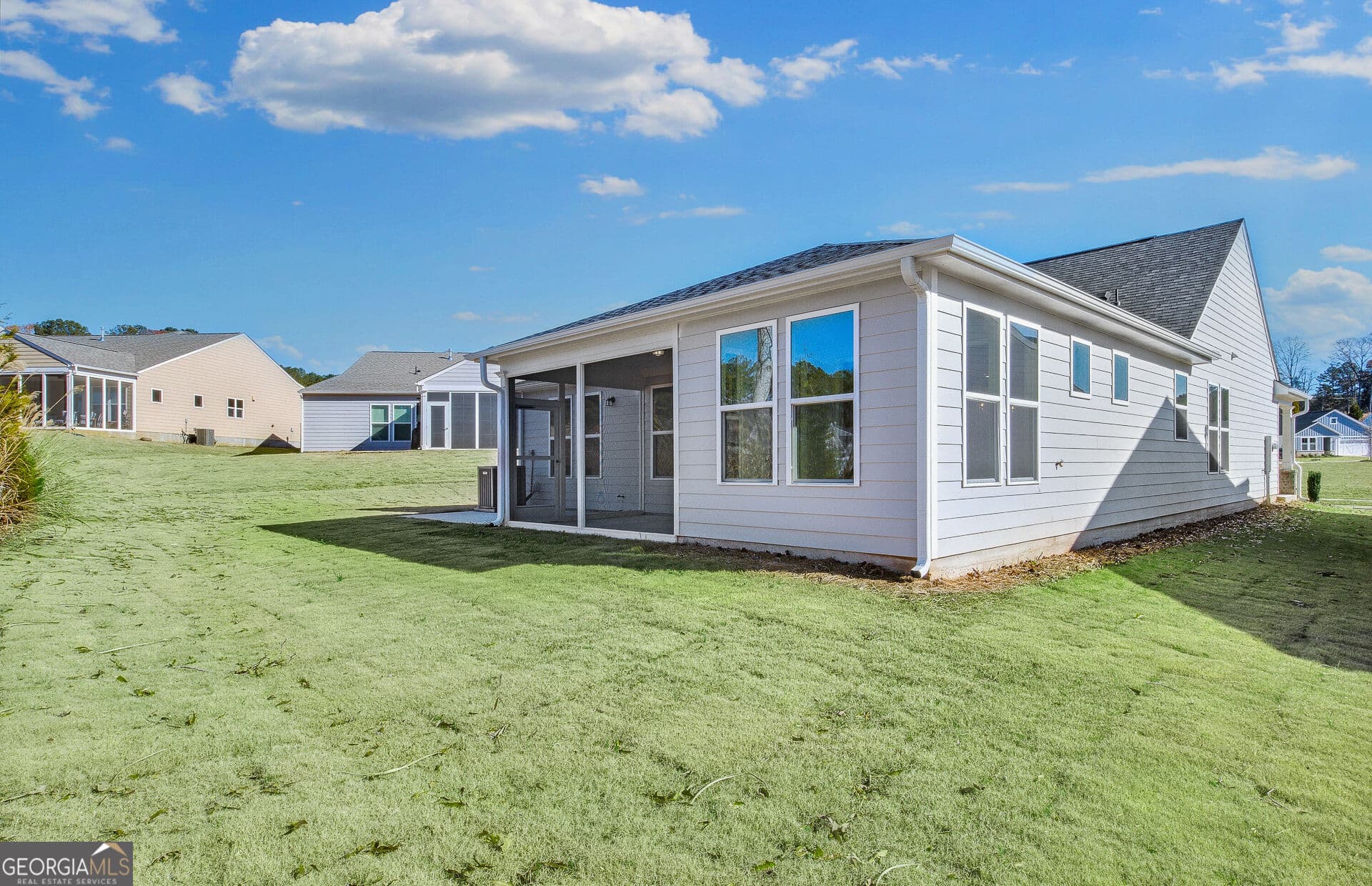 2 bedroom, 2 bathroom, 1,951 sq ft single family residence for sale at 1181 Little Shoals Road, Greensboro, GA 30642 — photo 7