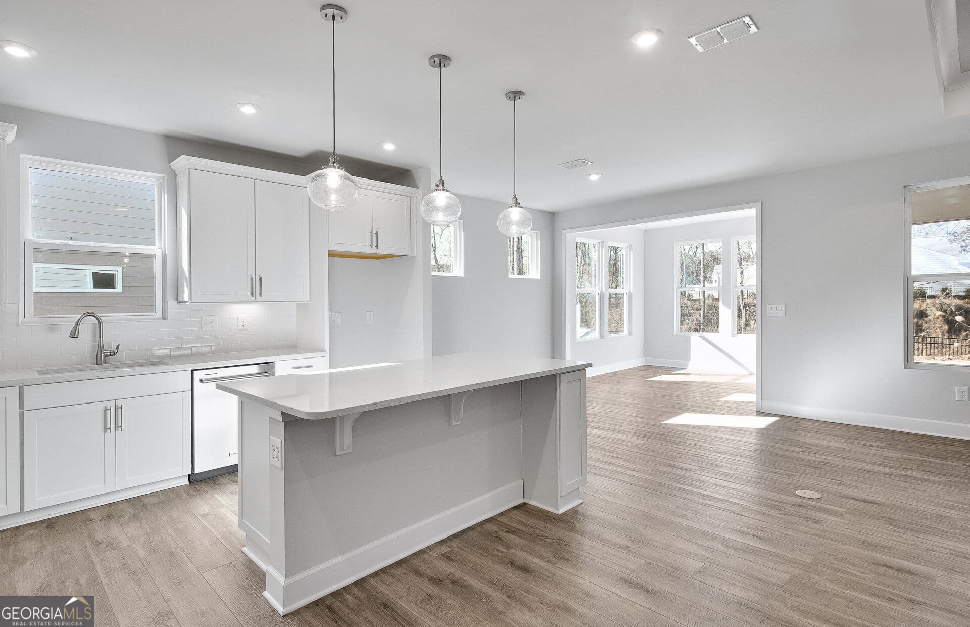 2 bedroom, 2 bathroom, 1,951 sq ft single family residence for sale at 1181 Little Shoals Road, Greensboro, GA 30642 — photo 3