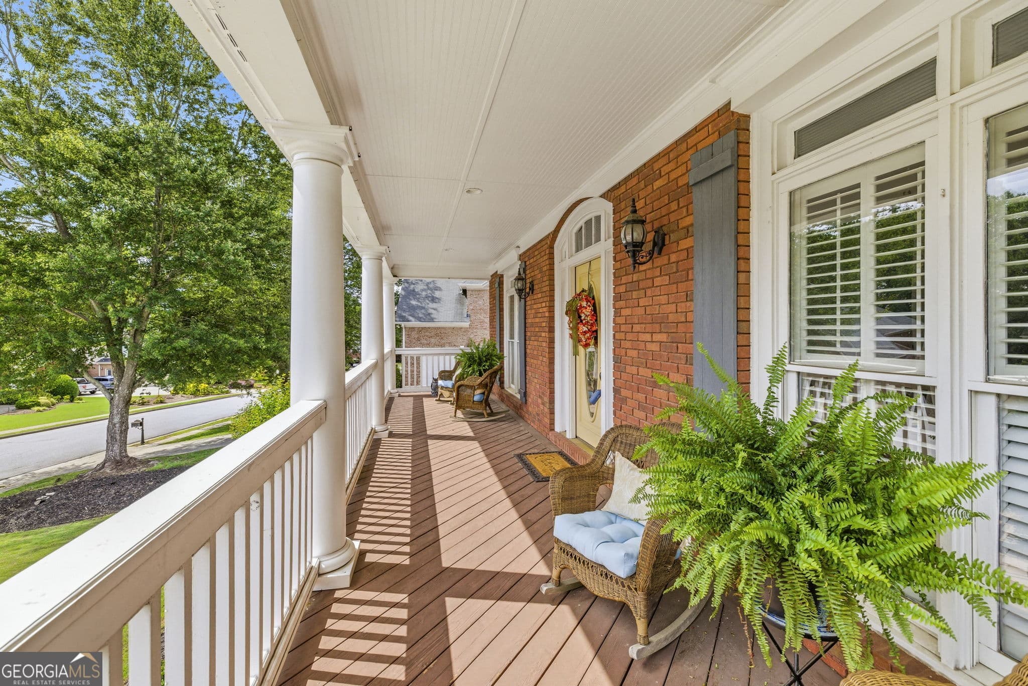 5 bedroom, 4.5 bathroom, 6,824 sq ft single family residence for sale at 2298 Bright Water Drive, Snellville, GA 30078 — photo 3