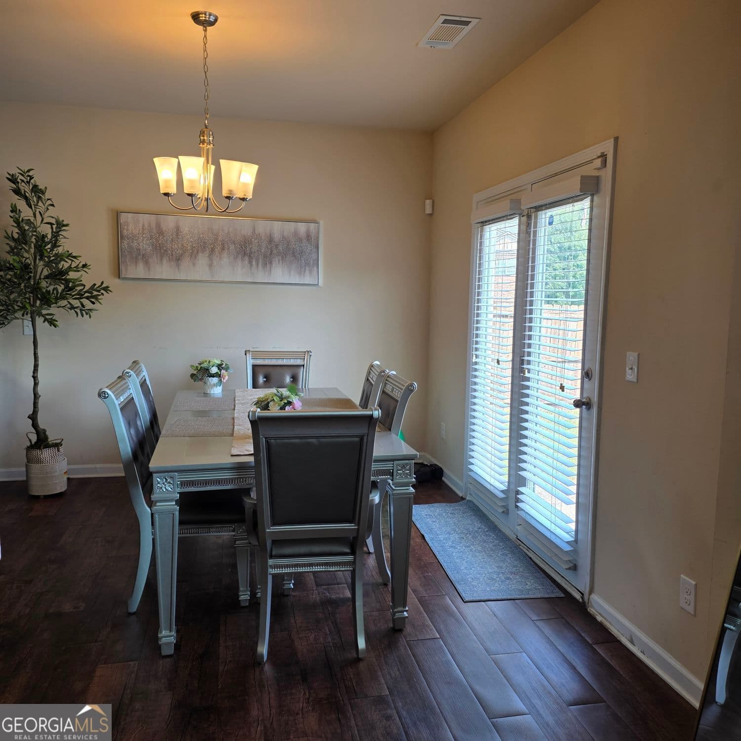 5 bedroom, 3 bathroom, 3,268 sq ft single family residence for sale at 605 Sturbridge Court, Mcdonough, GA 30253 — photo 6