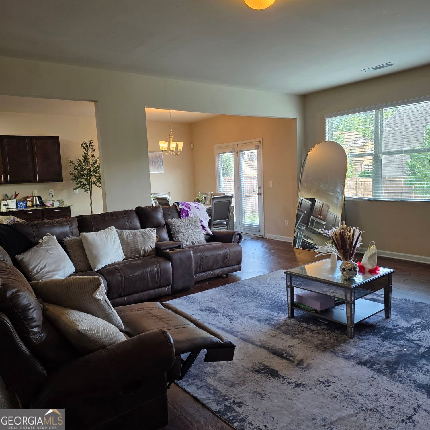 5 bedroom, 3 bathroom, 3,268 sq ft single family residence for sale at 605 Sturbridge Court, Mcdonough, GA 30253 — photo 7