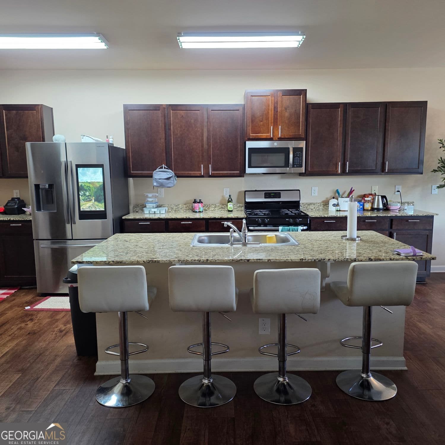 5 bedroom, 3 bathroom, 3,268 sq ft single family residence for sale at 605 Sturbridge Court, Mcdonough, GA 30253 — photo 4