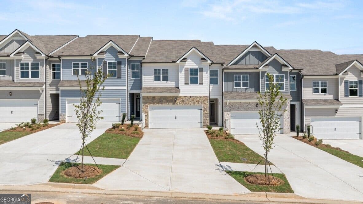 3 bedroom, 2.5 bathroom townhouse for sale at 91 Pepperbush Way, Jasper, GA 30143 — photo 1 of 35