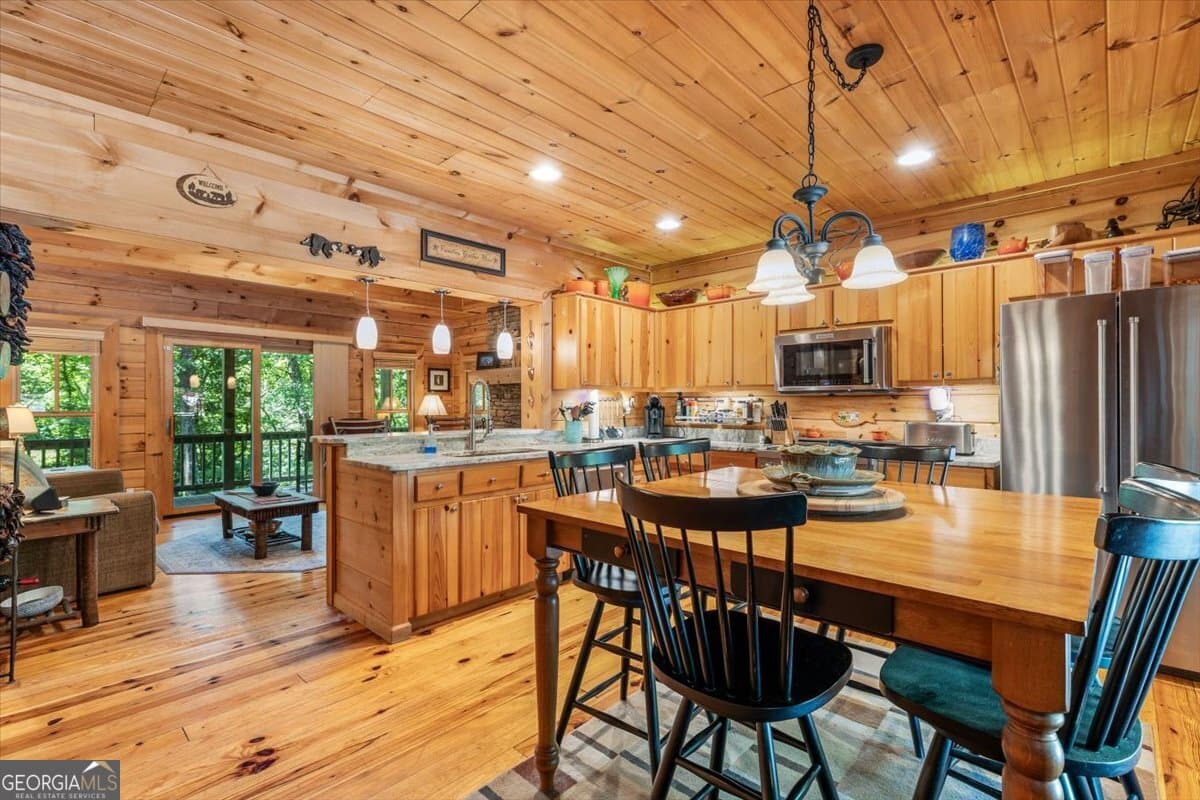 2 bedroom, 3 bathroom cabin,single family residence for sale at 808 Granite Drive 39A, Hayesville, NC 28904 — photo 10