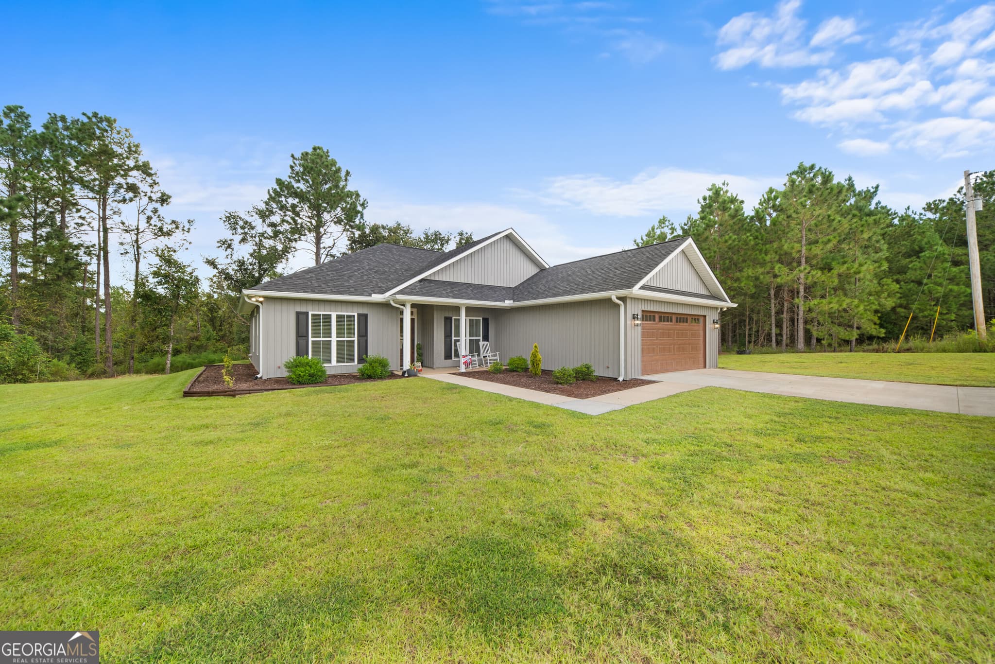 4 bedroom, 2 bathroom, 1,620 sq ft single family residence for sale at 692 Wildflower Circle, Metter, GA 30439 — photo 4