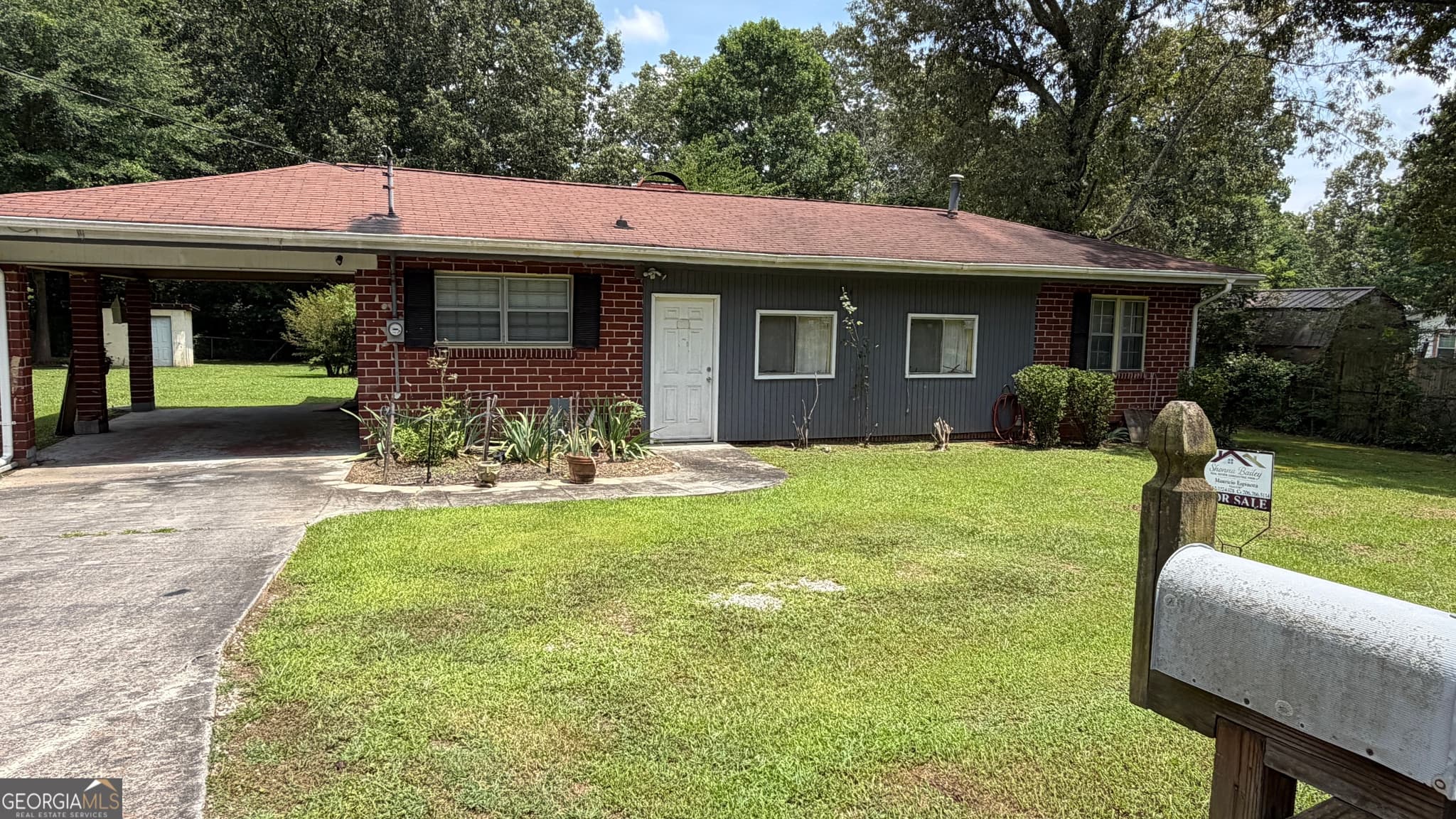 3 bedroom, 2 bathroom, 1,340 sq ft single family residence for sale at 203 Salem Drive, Rome, GA 30165 — photo 1 of 14