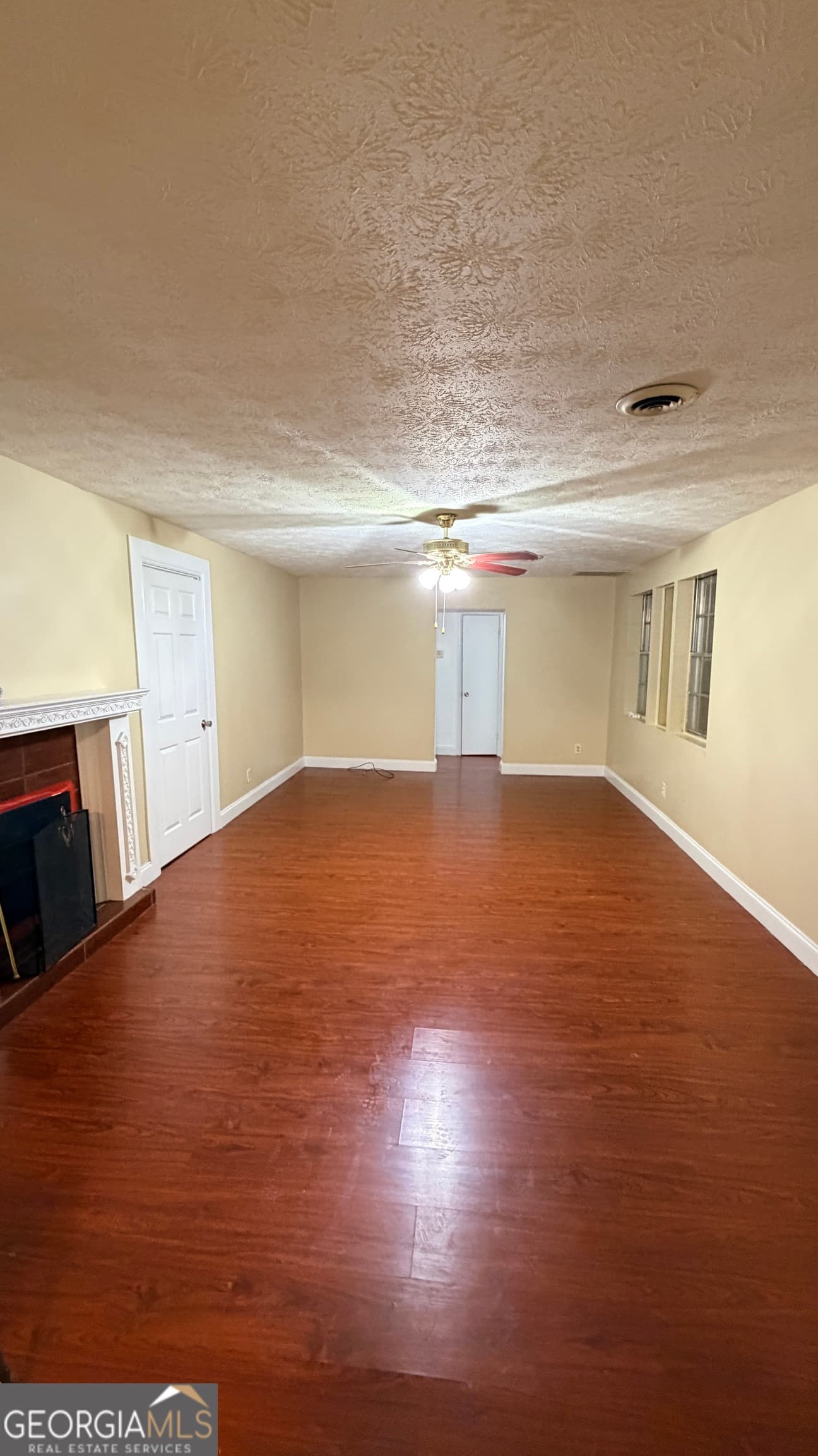 3 bedroom, 2 bathroom, 1,340 sq ft single family residence for sale at 203 Salem Drive, Rome, GA 30165 — photo 8